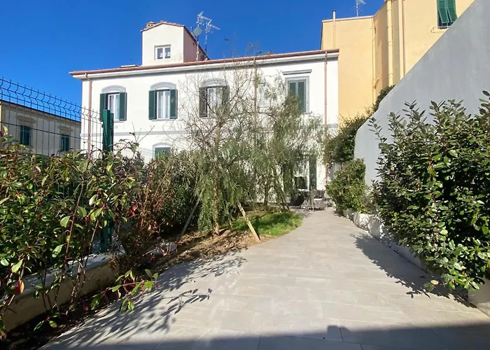 Villa La Lanterna sul mare Livorno